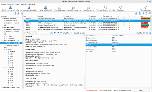 Official desktop preview with sample mailboxes, messages and attachments.