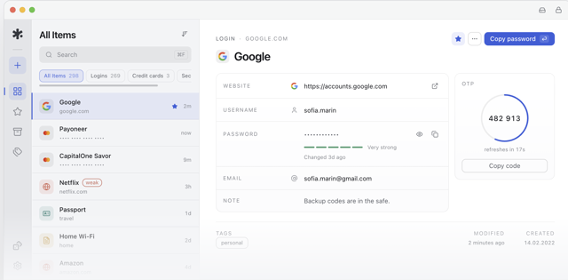 Official website vault demo with fictional login and OTP data; not a macOS build test.