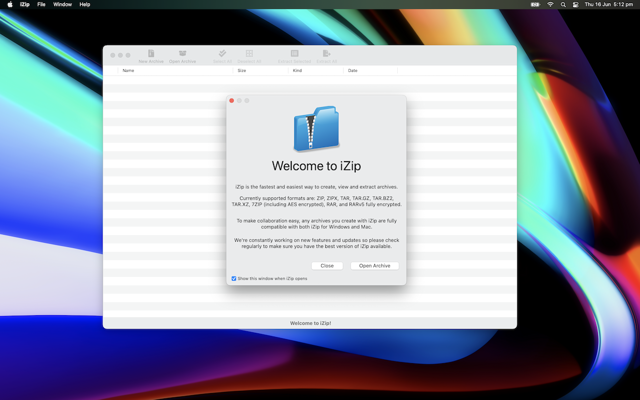 Main window and welcome dialog on Mac — official iZip screenshot