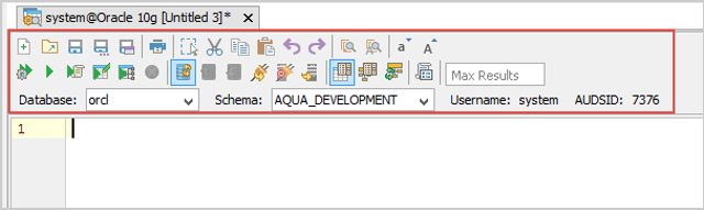 Aqua Data Studio 19 Query Analyzer toolbar — historical interface excerpt from the official manual